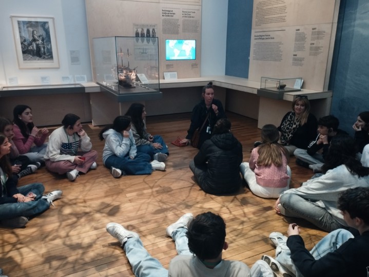 Activité au musée de l’histoire de l’immigration de la Porte Dorée à Paris